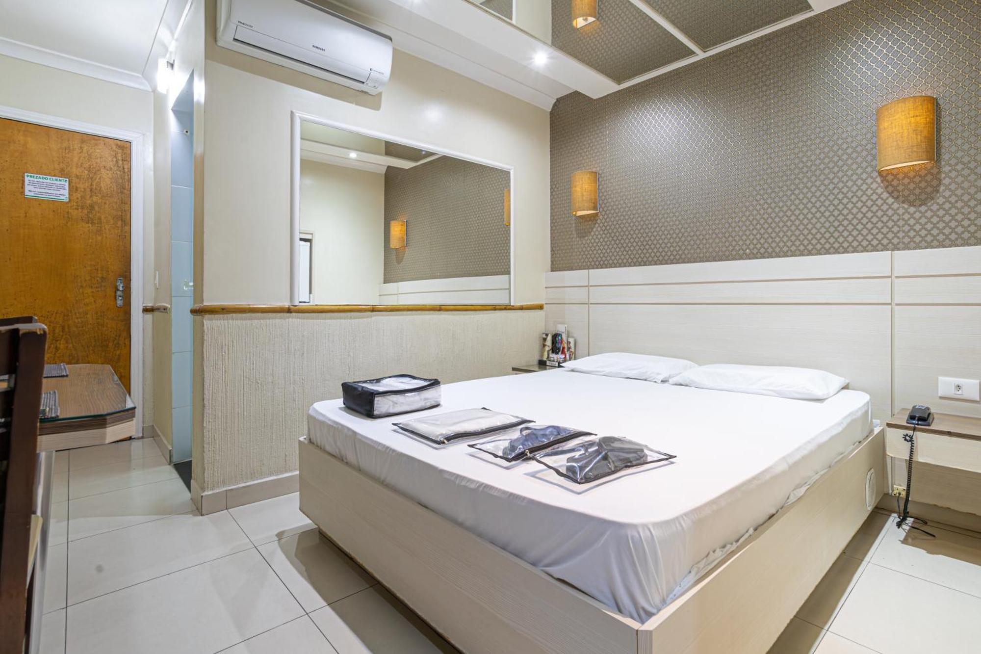Hotel Coqueiros 6 Carapicuíba Eksteriør billede