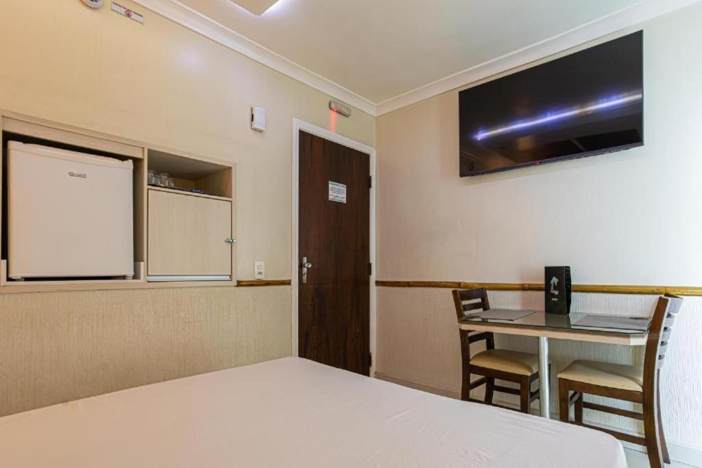 Hotel Coqueiros 6 Carapicuíba Eksteriør billede